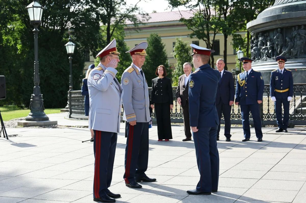 Илья Костусенко принял участие во «Встрече трёх поколений» сотрудников УФСИН Илья Костусенко принял участие во «Встрече трёх поколений» сотрудников УФСИН