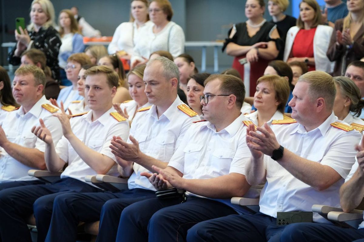 В Новгородской области открылись 10 кадетских классов СК России В Новгородской области открылись 10 кадетских классов СК России