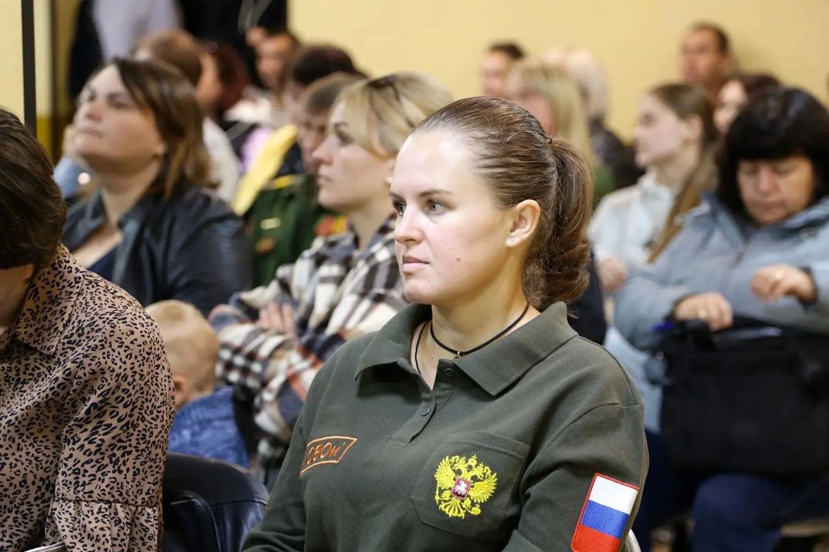 Сегодня на площадке губернаторского проекта «Помощь рядом» Госпиталю ветеранов войн вручили новое оборудование для участников СВО Сегодня на площадке губернаторского проекта «Помощь рядом» Госпиталю ветеранов войн вручили новое оборудование для участников СВО