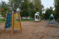 В посёлке Крестцы благоустроили детскую площадку на Лесной улице