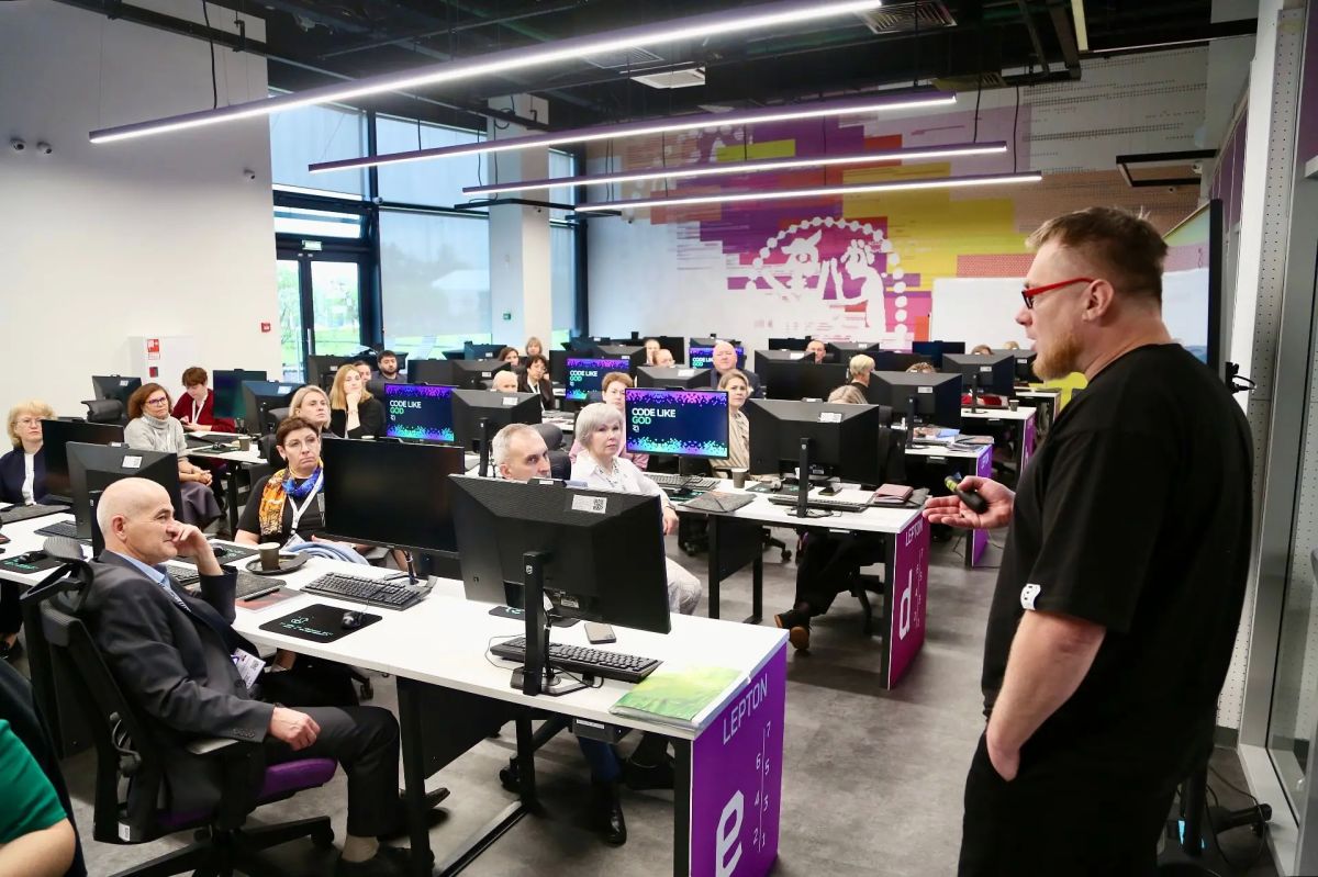 Новгородские медики освоили искусственный интеллект на Чемпионате высоких технологий Новгородские медики освоили искусственный интеллект на Чемпионате высоких технологий
