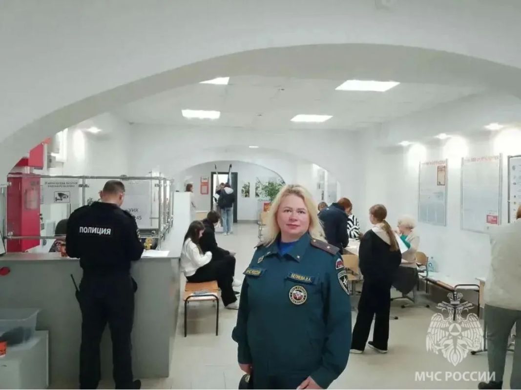 Избирательные участки под контролем спасателей Избирательные участки под контролем спасателей