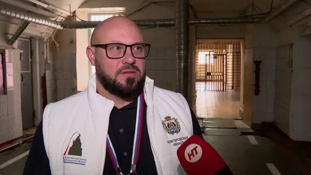 В новгородском СИЗО избирательный участок обустроили с соблюдением всех норм В новгородском СИЗО избирательный участок обустроили с соблюдением всех норм