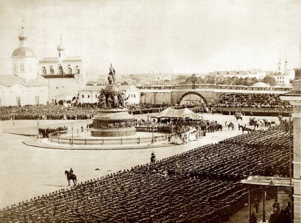Эдуард Басурин: #ДЕНЬвИСТОРИИ. 20 сентября 1862 года в Великом Новгороде присутствии императора Александра II с семьей и свитой, прошло торжественное открытие памятника «Тысячелетие России» - первого монумента, посвященного... Эдуард Басурин: #ДЕНЬвИСТОРИИ. 20 сентября 1862 года в Великом Новгороде присутствии императора Александра II с семьей и свитой, прошло торжественное открытие памятника «Тысячелетие России» - первого монумента, посвященного...