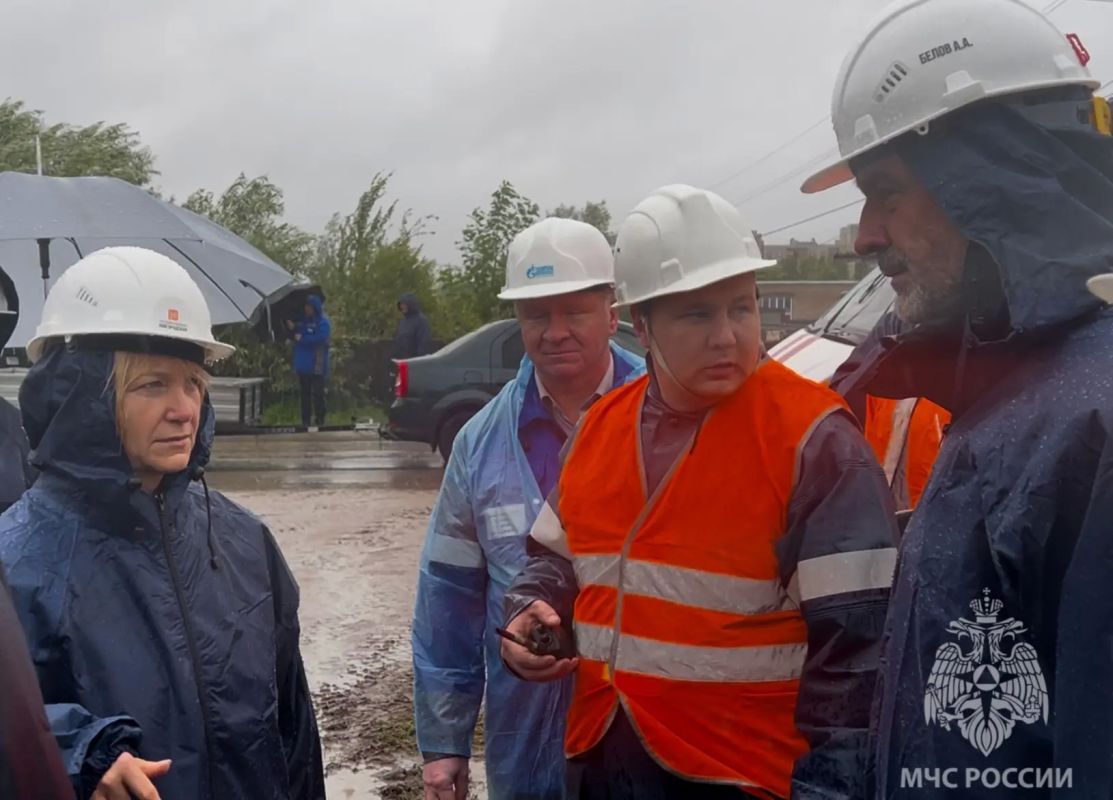 В Великом Новгороде прошли командно-штабные учения В Великом Новгороде прошли командно-штабные учения