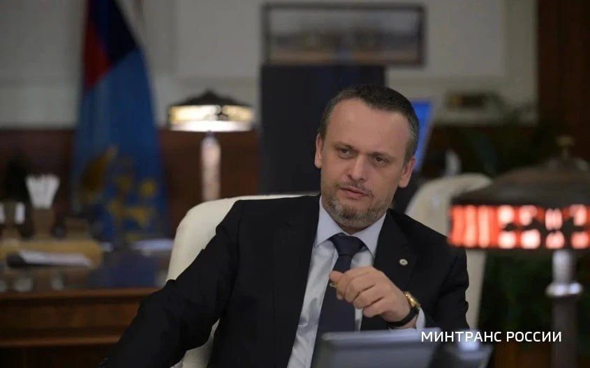 Министр транспорта Андрей Никитин займет место вице-премьера вместо Виталия Савельева, пишут "Ведомости", "Коммерсант" и "Эксперт" со ссылкой на источники
