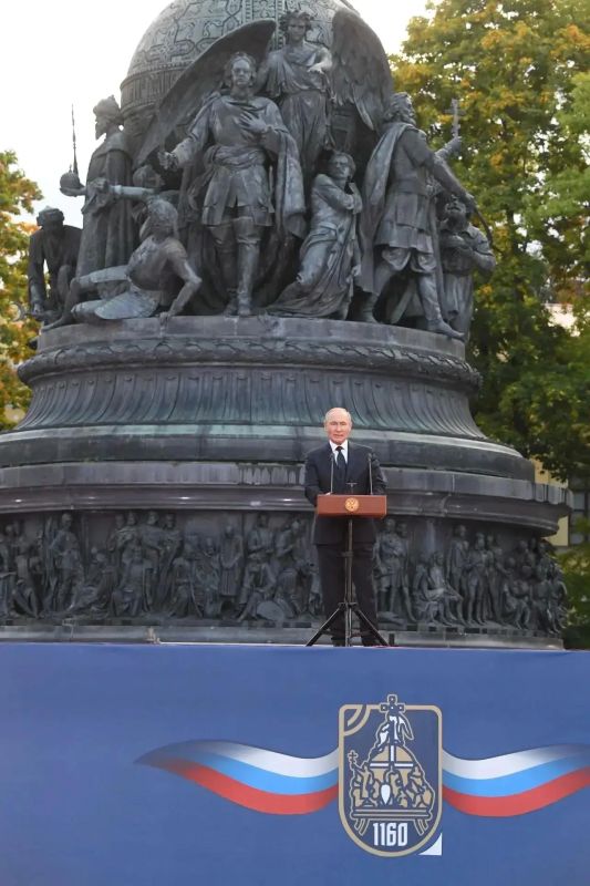Владимир Путин подписал указ о проведении в Великом Новгороде торжеств к 1170-летию зарождения российской государственности