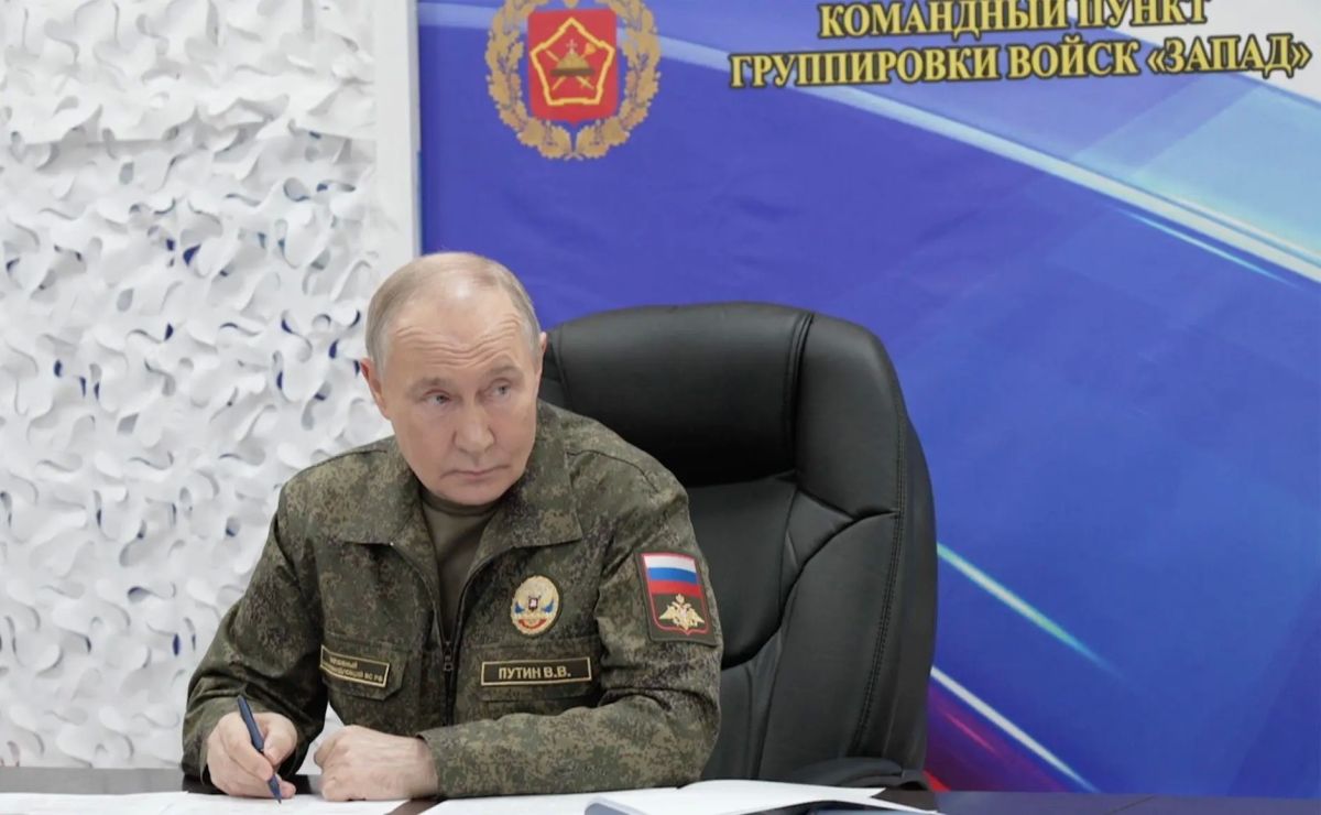 Александр Розбаум: Сегодня День рождения у Президента России Верховного Главнокомандующего Вооруженными Силами Российской Федерации Владимира Владимировича Путина Александр Розбаум: Сегодня День рождения у Президента России Верховного Главнокомандующего Вооруженными Силами Российской Федерации Владимира Владимировича Путина