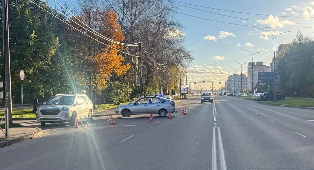 В Великом Новгороде в ДТП пострадал несовершеннолетний водитель мотоцикла