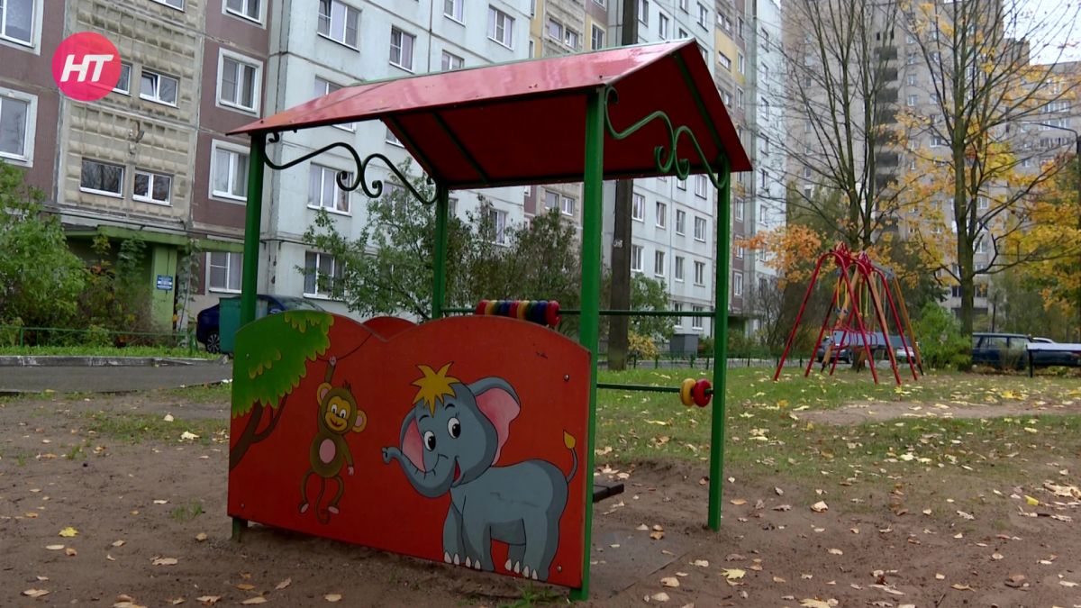 Благодаря ТОСу «Северный» на Большой Санкт-Петербургской обустроили детскую площадку Благодаря ТОСу «Северный» на Большой Санкт-Петербургской обустроили детскую площадку