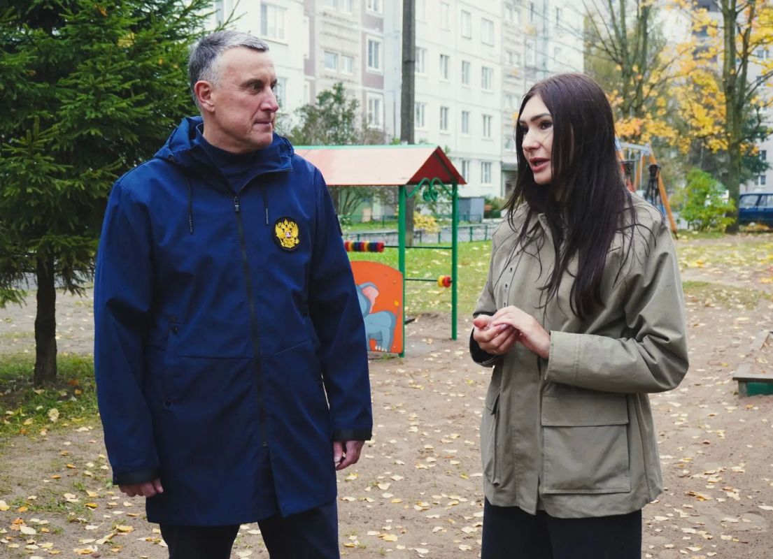 Александр Розбаум: Уважаемые Новгородцы!. Сегодня заехал в гости в ТОС «Северный» на улице Большая Санкт-Петербургская 113