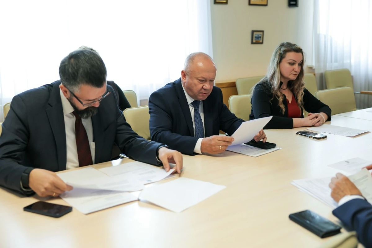 Новгородская областная Дума восьмого созыва сформировала профильные комитеты Новгородская областная Дума восьмого созыва сформировала профильные комитеты