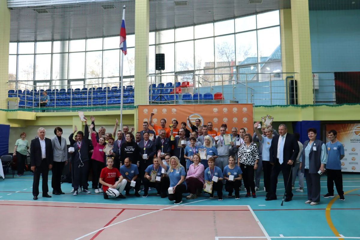 В Боровичах прошёл спортивный фестиваль для людей с ментальными нарушениями