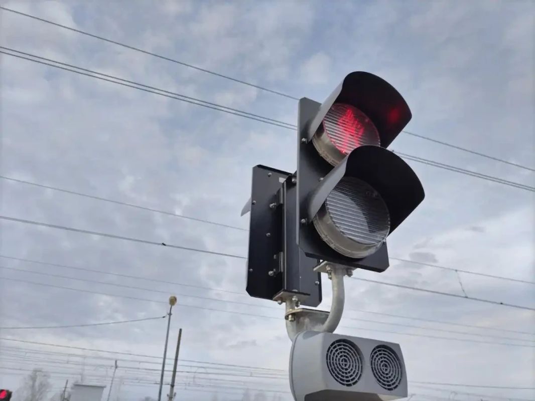 На Сырковском шоссе в Великом Новгороде ограничат движение через железнодорожный переезд