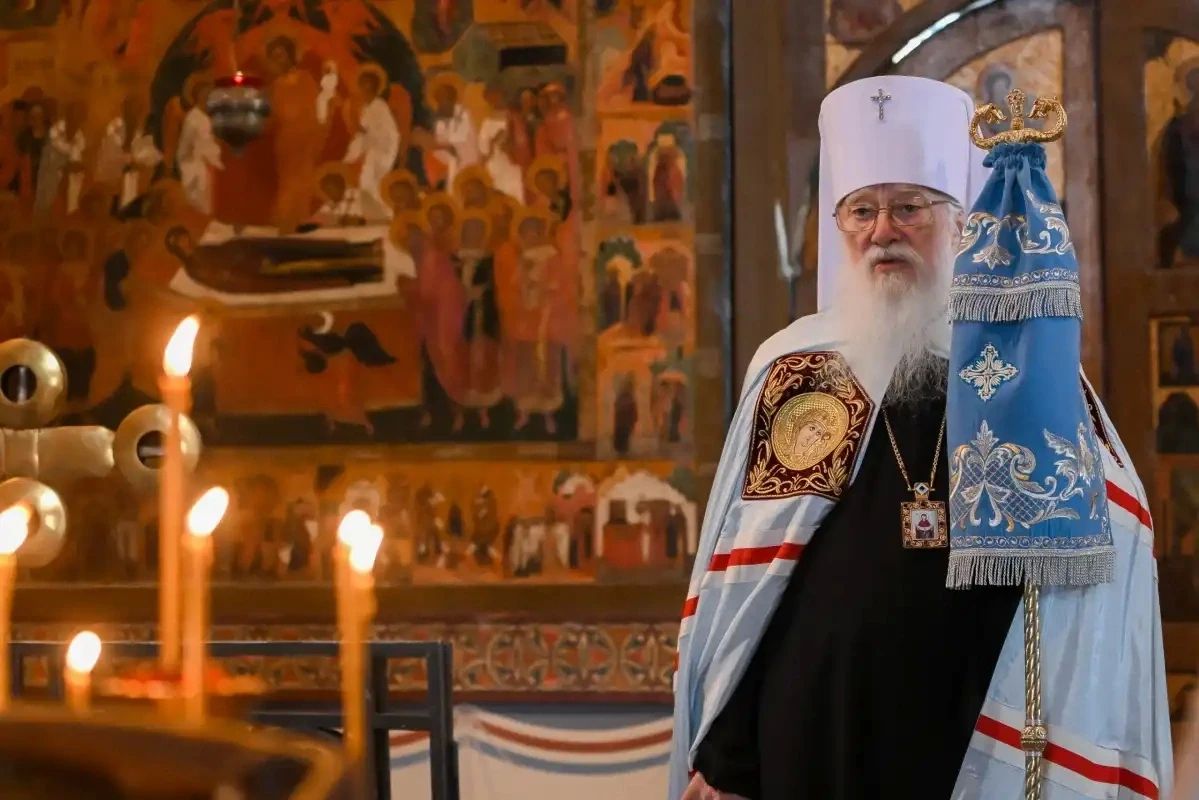 Фреску «Богоматерь с Младенцем на престоле» XV века освятили в новгородской Софии