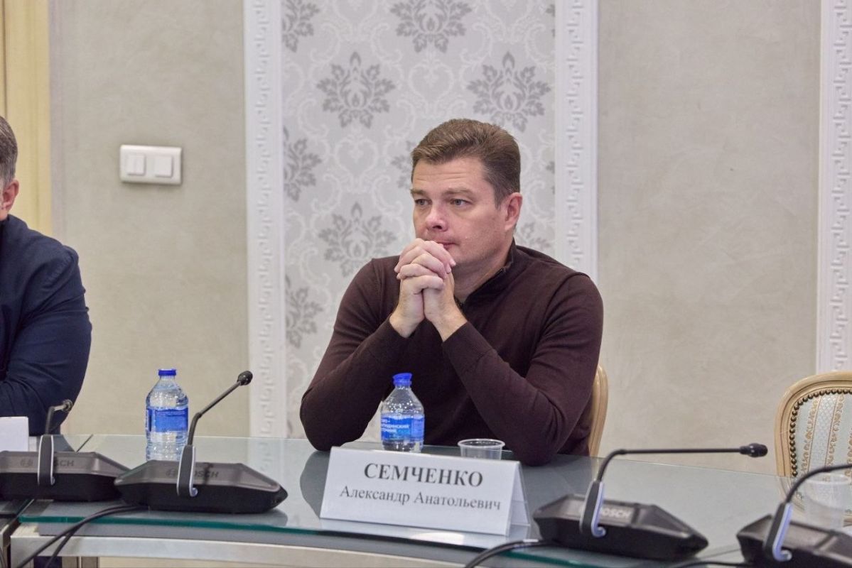 Владимир Рогов: О юбилее позорной даты. Вместе с коллегами проработали в ОП РФ тему «Уроки Рейкьявика: цена иллюзий и защита суверенитета в XXI веке», приурочив мероприятие к 40-летию встречи Михаила Горбачёва и Рональда... Владимир Рогов: О юбилее позорной даты. Вместе с коллегами проработали в ОП РФ тему «Уроки Рейкьявика: цена иллюзий и защита суверенитета в XXI веке», приурочив мероприятие к 40-летию встречи Михаила Горбачёва и Рональда...