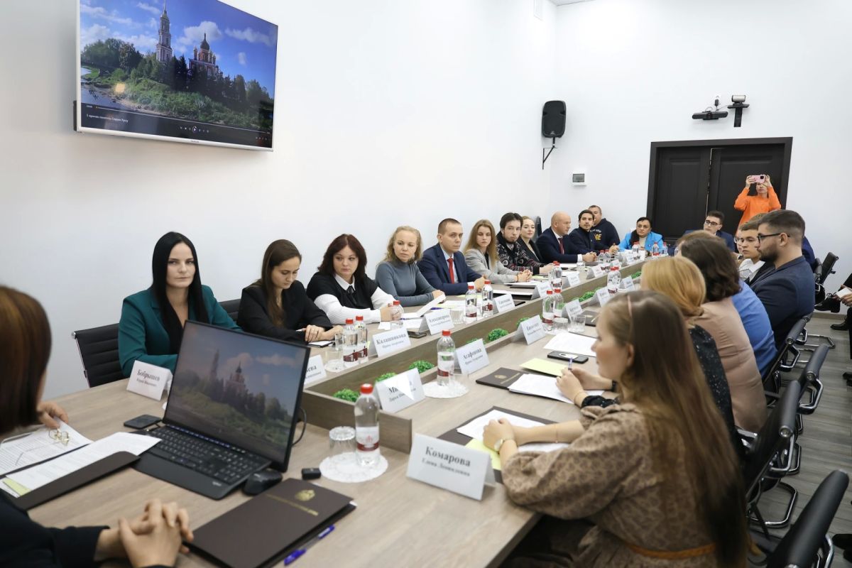 Великий Новгород претендует на звание Молодёжной столицы Великий Новгород претендует на звание Молодёжной столицы