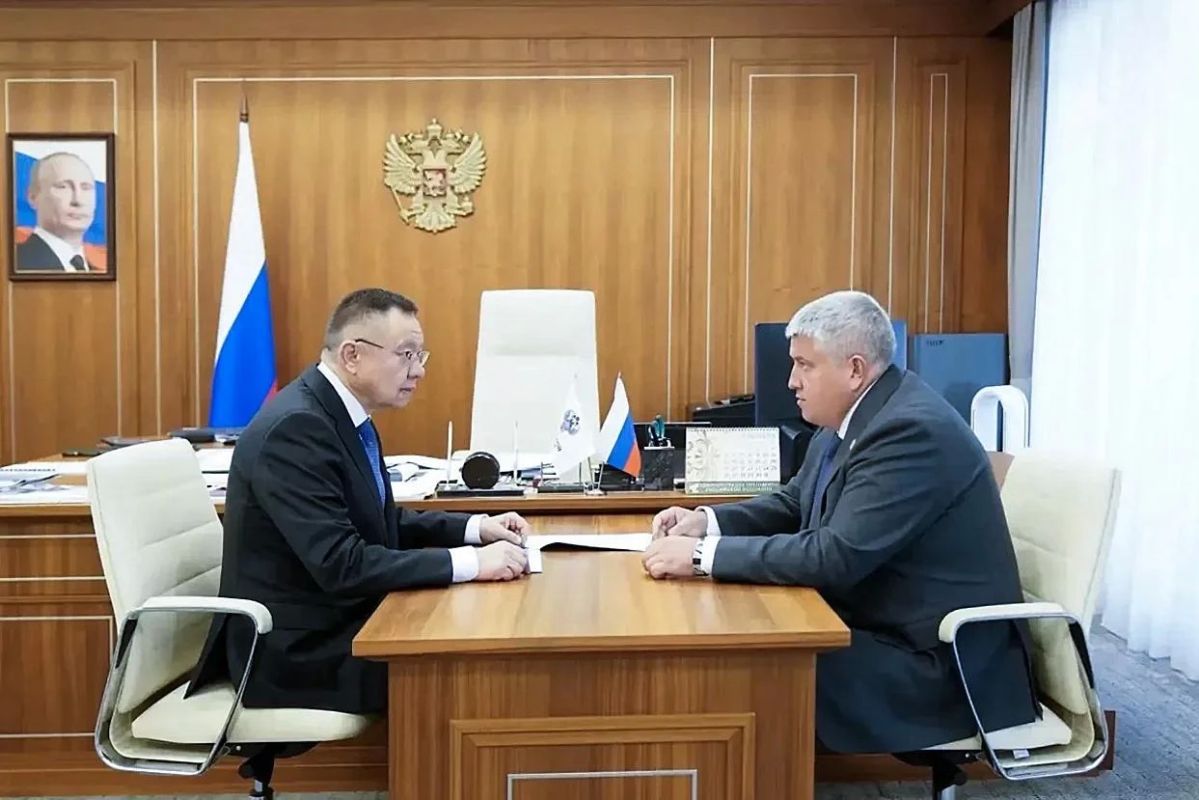 Александр Дронов доложил Иреку Файзуллину о готовности региона к зиме и проектах благоустройства