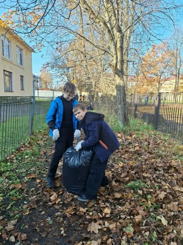 В Великом Новгороде стартовал субботник - он продлится три дня! В Великом Новгороде стартовал субботник - он продлится три дня!