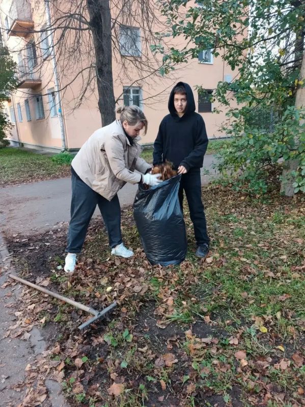 В Великом Новгороде стартовал субботник - он продлится три дня! В Великом Новгороде стартовал субботник - он продлится три дня!