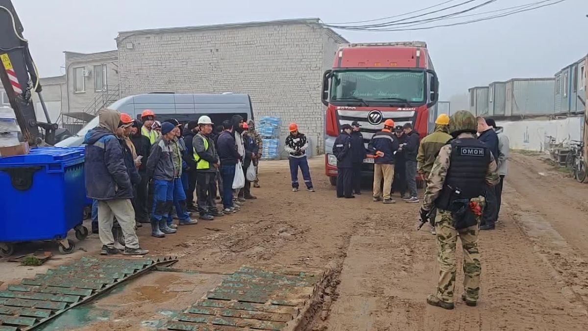 Новгородские полицейские подвели итоги второго этапа комплексной оперативно-профилактической операции «Нелегал Кордон-2026»