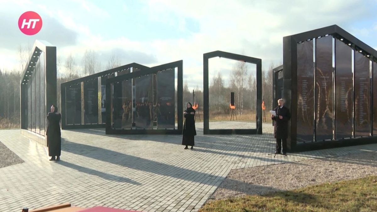 556 названий сожжённых деревень высекли на плитах новой экспозиции в Жестяной Горке