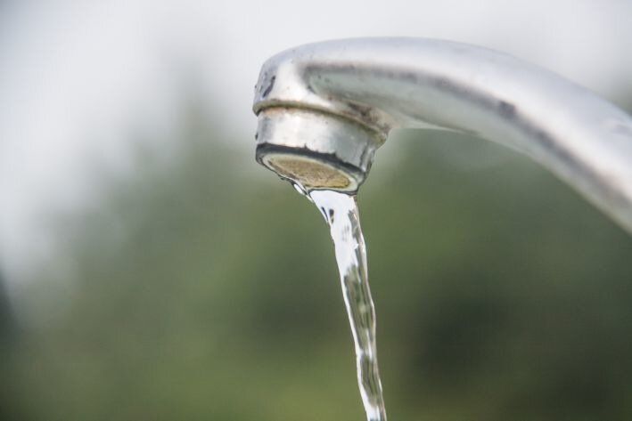 Можно ли мыть курицу перед приготовлением: многие не знали об этом