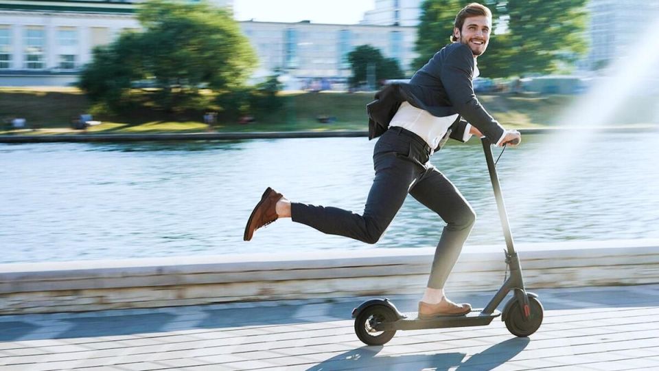 Электросамокаты на дорогах: важные правила и их соблюдение в 2025 году