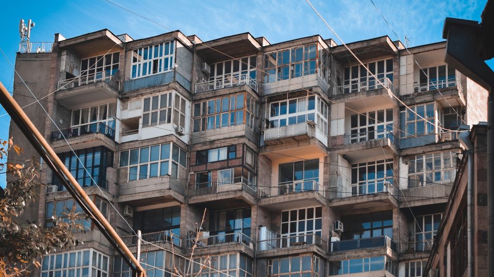 Не спешите выбрасывать эти вещи: вот какие предметы времен СССР снова в моде