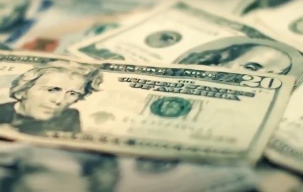 Президенту России могут предоставить право вводить валютные ограничения самостоятельно