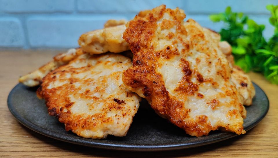 Секрет вкусных и сочных куриных котлет: как сделать их идеальными для всей семьи