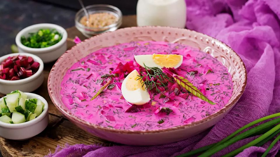 Пять рецептов холодных супов на молочно-кислой основе