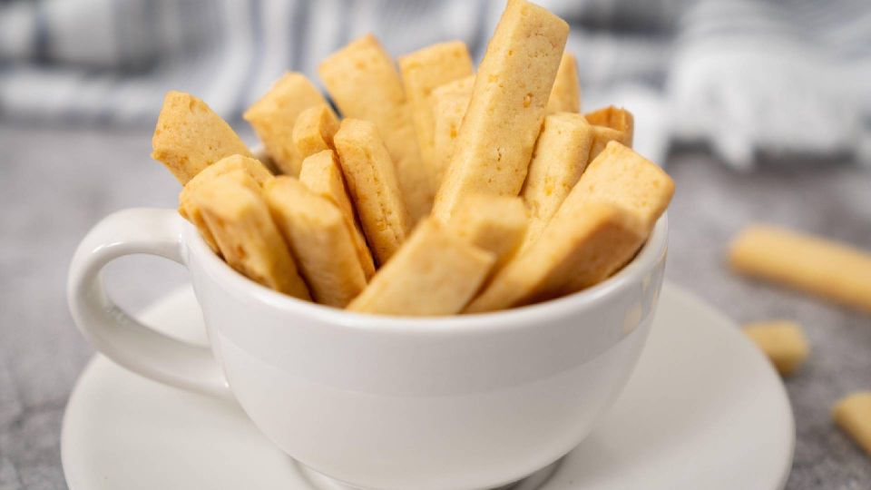 Нежное печенье из простых ингредиентов: идеально дополнит чашку ароматного чая