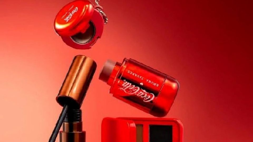 Coca-Cola запускает уникальную коллекцию косметики в сотрудничестве с Bruna Tavares