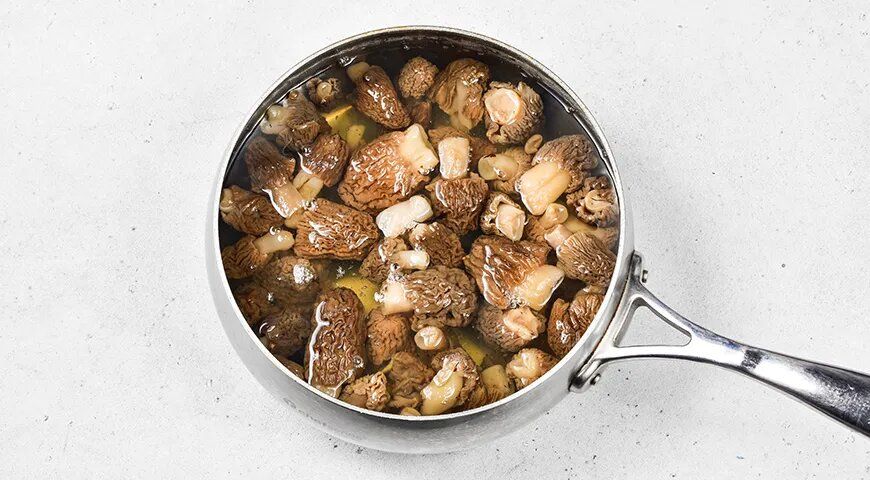 Вкусные жареные сморчки: простой рецепт с низкой калорийностью