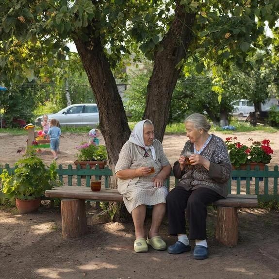 Как реально уйти на пенсию раньше: 6 дорог для мам, учителей и рабочих
