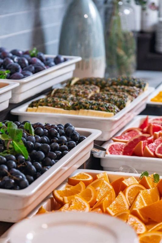 Ресторан Palms: Шведский стол с фантастическим видом на море